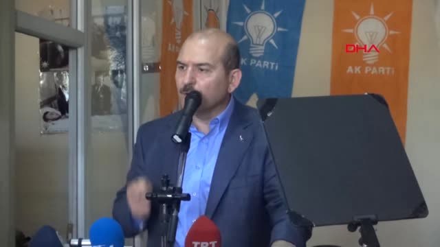 Hakkari Bakan Soylu, AK Parti İlçe Başkanlığı'nda Partililere Konuştu