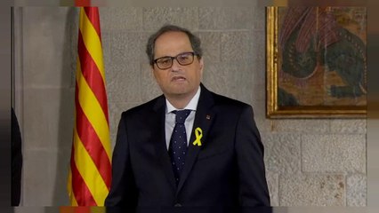 Catalogna, il presidente giura ma l'opposizione insorge