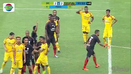 Ö! Back Header Hamka Hamzah Hampir Jebol Gawang Persipura | Go-Jek Liga 1 bersama Bukalapak