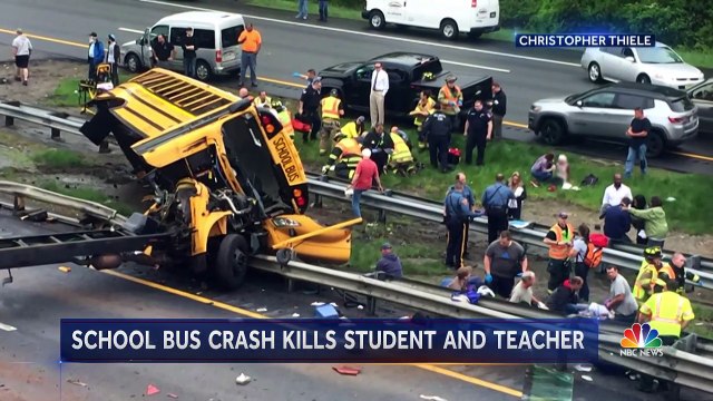 Un car scolaire heurte un camion et se renverse sur une autoroute du New Jersey cette nuit: 2 morts et 40 blessés