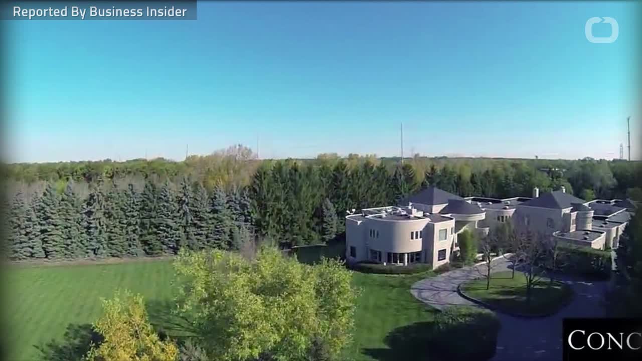 Michael Jordan's Enormous House in Chicago Is Still On The Market After 6 Years