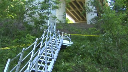 고속도로 난간 사다리 부러져 근로자 4명 사망 / YTN