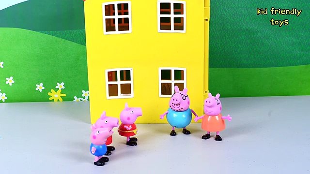 Peppa Pig - The Three Little Pigs - Nursery Rhyme - Fairy Tale - Kid Friendly Toys