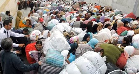 Fas'ta Yük Katırı Muamelesi Gören Binlerce Kadın Her Gün Yürüyerek Sınırı Aşıyor