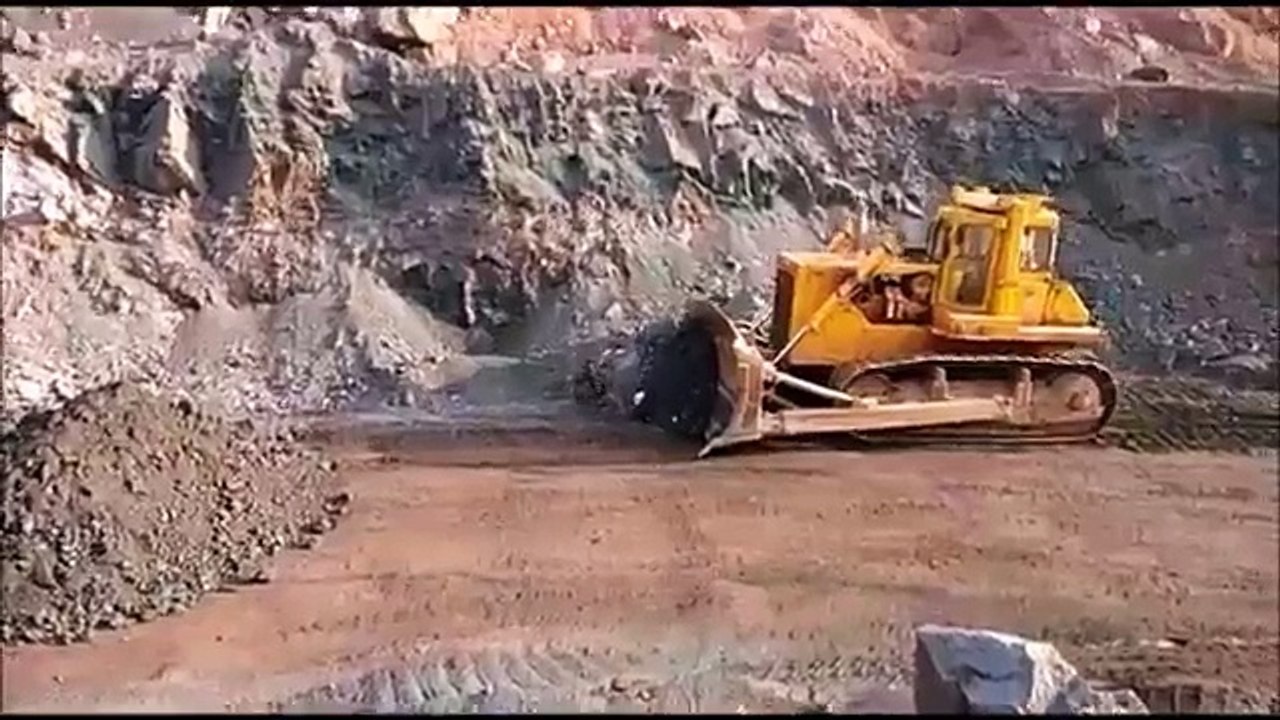 Naveen Gupta Metworld Trading DMCC ORE MINES Operations