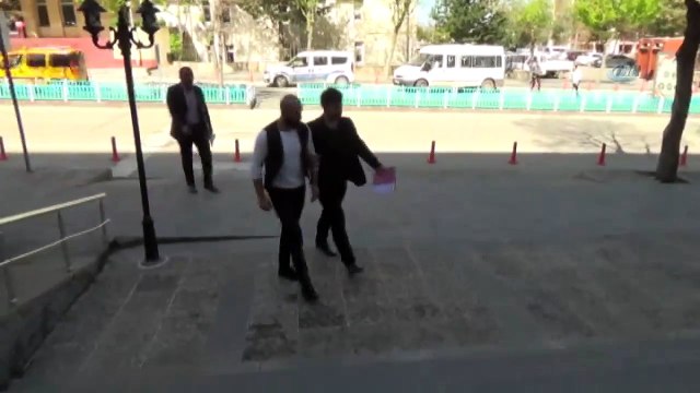 Fenomen Olmak İçin Ayağıyla Araba Kullanan Şahıs Adliyeye Sevk Edildi