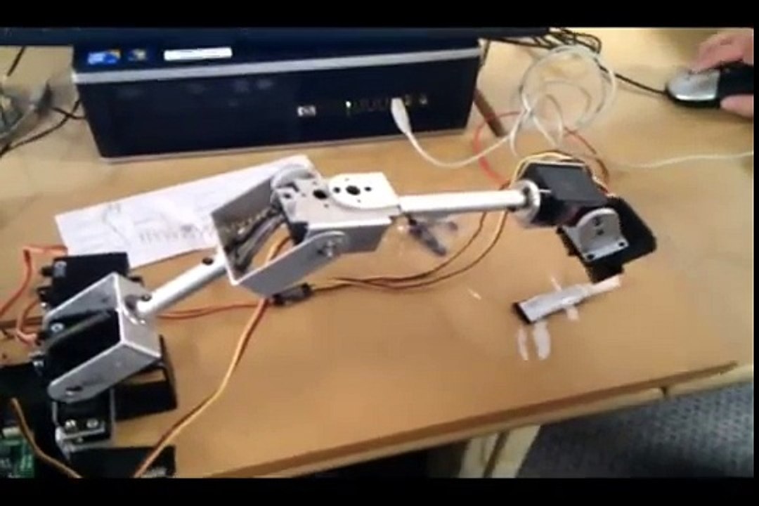 Self Repairing Robot Arm (Live)