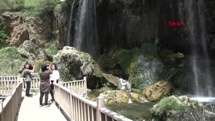 Sivas-Sızır Şelalesi'nde Ziyaretçi Yoğunluğu-Hd