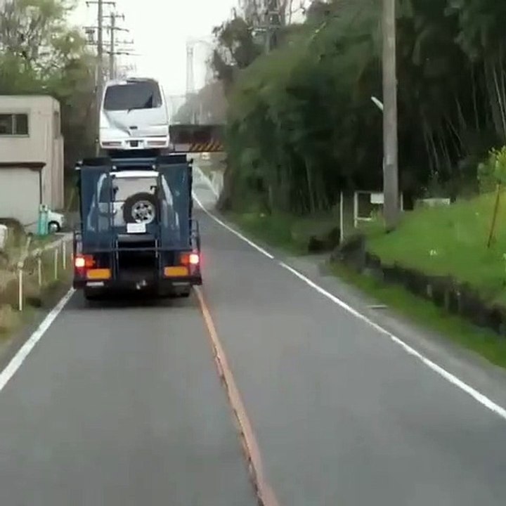 he tried to Save the car but what happened next will shock you