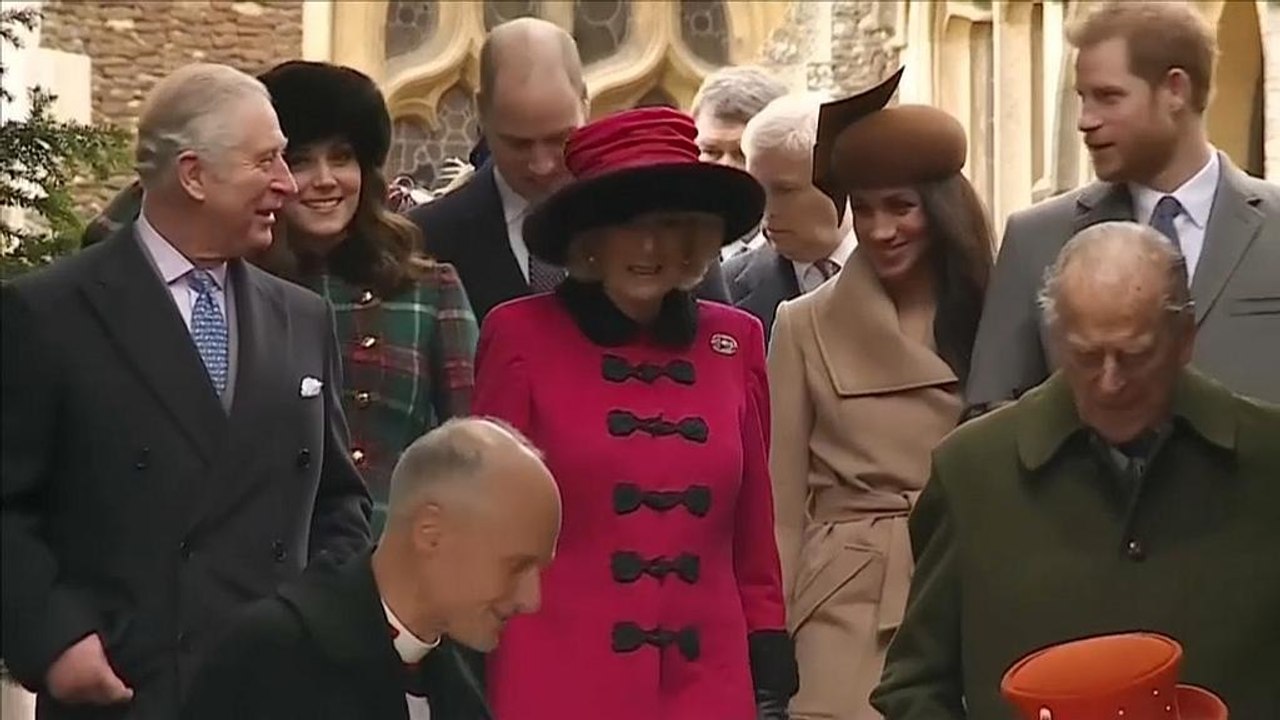 Prinz Charles führt Meghan Markle zum Altar