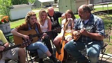 Maddie Poppe sings  Landslide