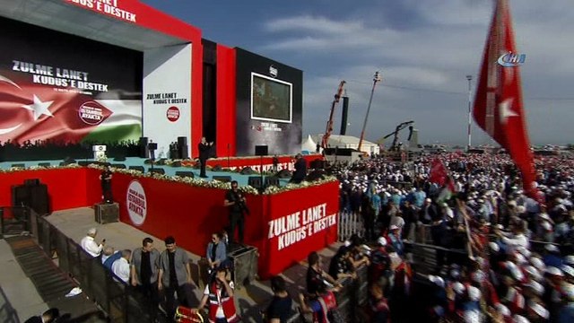 Başbakan Binali Yıldırım: ' Amerika başkanı binlerce Filistinlinin kurşunlanmasını adeta keyifle temaşa etmiştir'