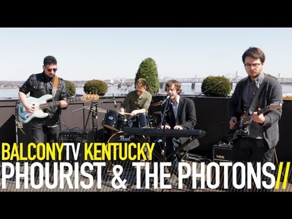 PHOURIST & THE PHOTONS - SING IN THE MUD (BalconyTV)