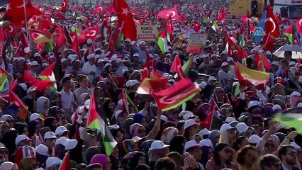 Mass rally in Istanbul to support Palestinians