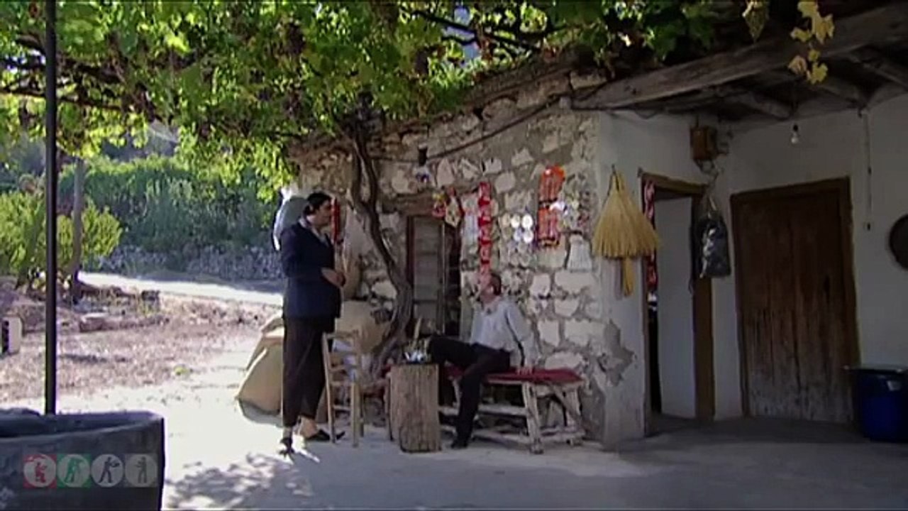 مسلسل ضيعة ضايعة - الجزء الأول ـ الحلقة 6 السادسة كاملة HD - الأرض لمن يفلحها