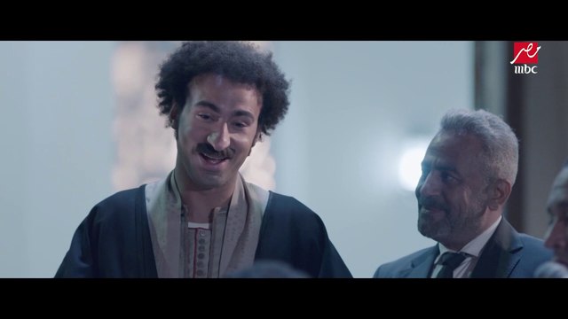 مسلسل سك على اخواتك | على طريقة كركر .. شاهد رد فعل سعادة في عزاء والده!