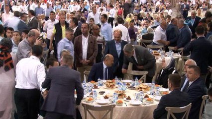 Başbakan yardımcısı Fikri Işık:“İstiyoruz ki tüm insanların Kudüs’te Osmanlı döneminde bulduğu huzur, tekrar yeşersin”