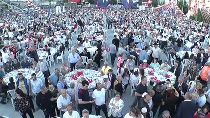 CHP'nin Cumhurbaşkanı Adayı İnce, Avcılar'da İftara Katıldı