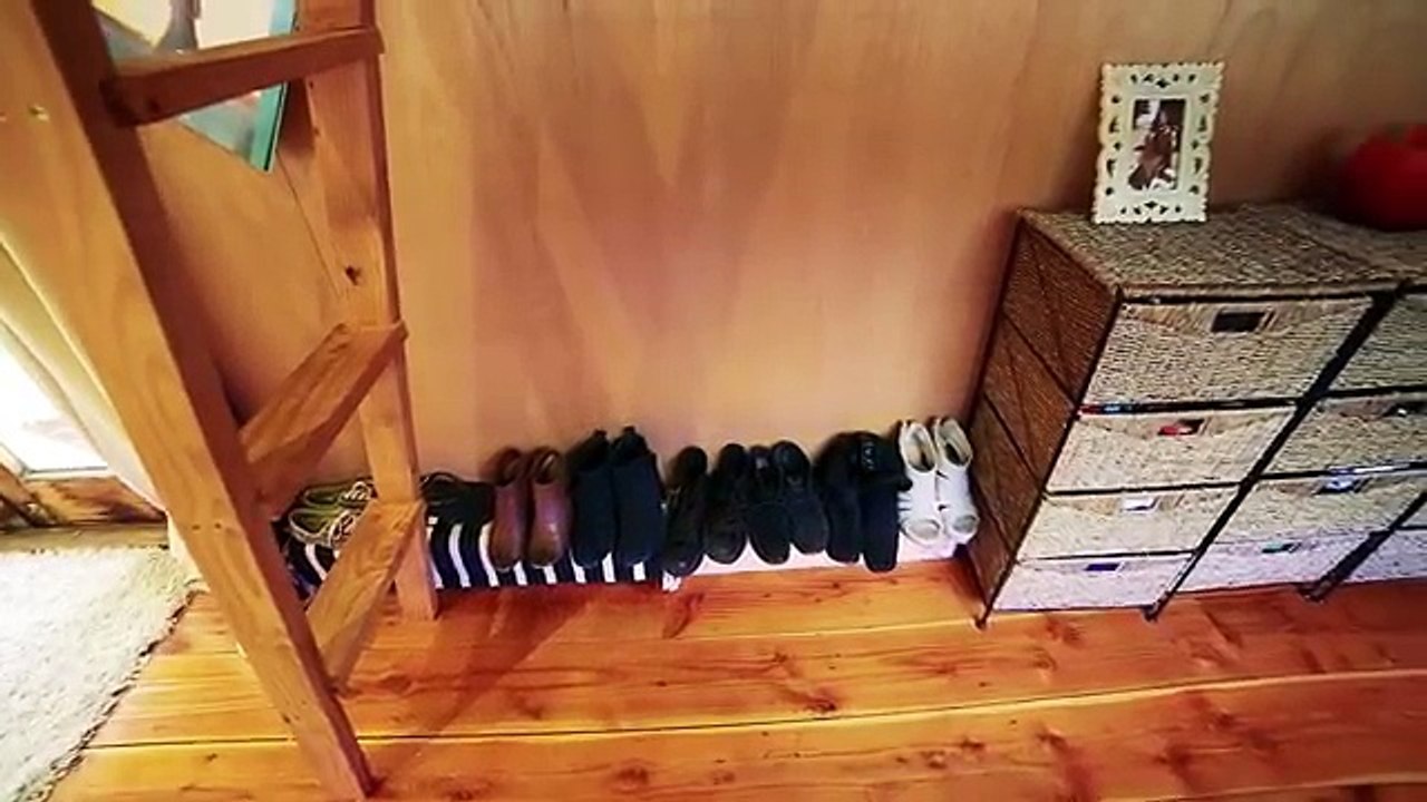 18 Year Old Student Builds Amazing Tiny House as School Project