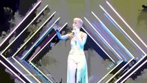 Un espontáneo roba el micrófono a Reino Unido - Eurovisión 2018