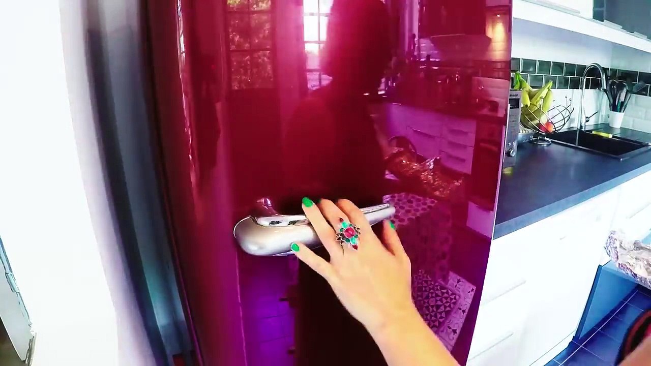 Le PRINCE DES SIRÈNES ou la Maman rencontre un POISSON qui PARLE ! Un drôle de CONTE AQUATIQUE 