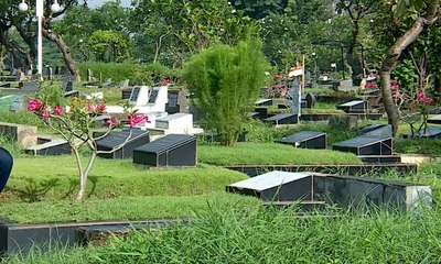 Ziarah Kubur Menjadi Pengingat akan Kematian