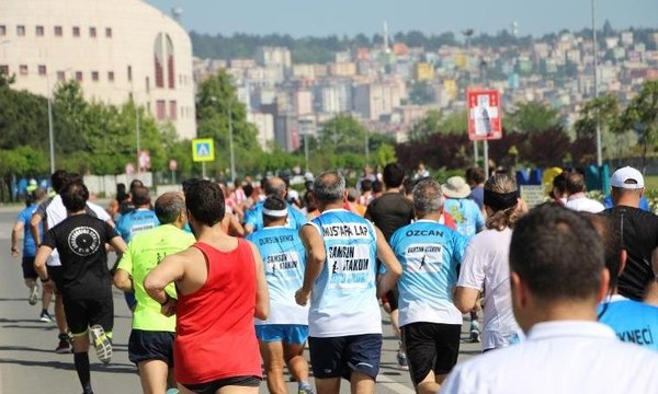 19 Mayıs Yarı Maratonu başladı