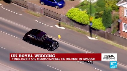 UK Royal Wedding: Meghan''s Markle bridal Rolls-Royce makes its way to the Chapel