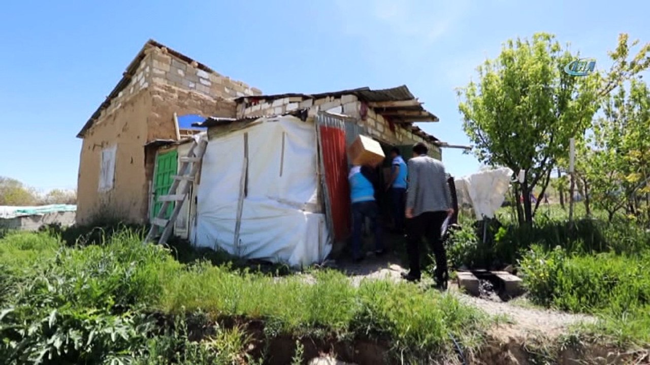 Van Büyükşehir Belediyesi 20 bin aileye Ramazan kolisi dağıtıyor
