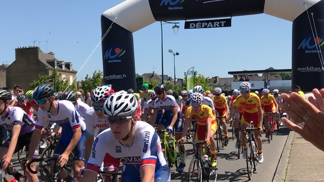 Une centaine de cyclistes au départ de la première étape du Trophée Centre Morbihan