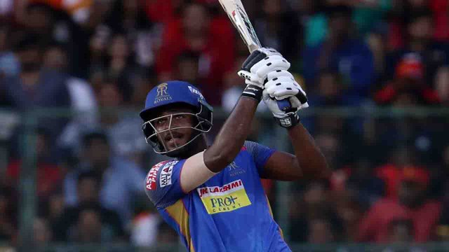 IPL 2018 : Rahul Tripathi slammed 80 runs of 58 balls (5X4,3X6) | वनइंडिया हिंदी