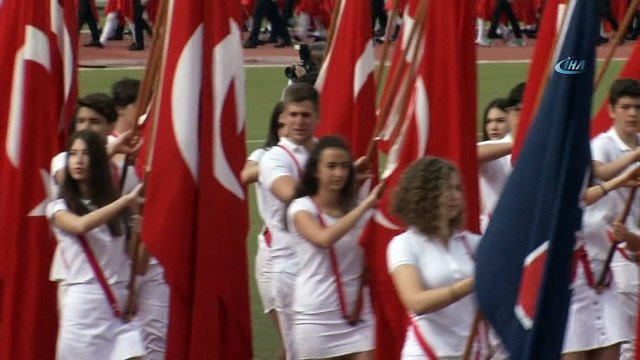 TED'den 19 Mayıs'ta 15 bin kişilik dev geçit töreni havadan görüntülendi