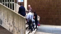Vaccini a Trani: la Lega fa tornare i bambini cacciati dalla scuola, mamma scoppia in lacrime 