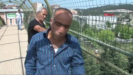 Hafriyat Kamyonu Üst Geçide Takıldı