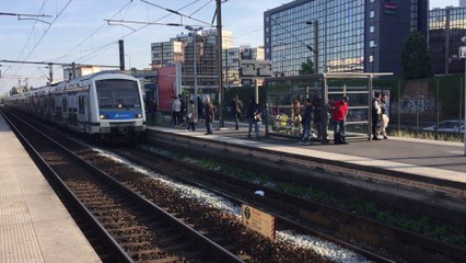 Z 22500 ( MI 2N ) - RER E - Val-de-Fontenay