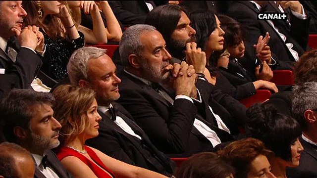 Le discours glaçant de l'actrice Asia Argento: J'ai été violée, ici par Harvey Weinstein. Le Festival était sa chasse gardée - Vidéo