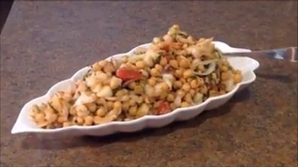 Download Video: Aloo Channa Chaat / Tasty Aloo Chana Chaat Recipe/ Lahori Chana Chaat/ How to Make Spicy Chana Chaat Pakistan Recipe BY Robina irfan