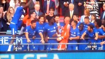 Chelsea lift the FA Cup after defeating Manchester United (1-0)