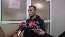 Ora News - I arrestuari për sulmin me armë përfundon në spital, familjarët: U dhunua nga policia