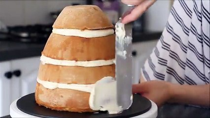 Simple Vintage Fondant Doll Cake- Rosies Dessert Spot