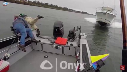 Lake of the Ozarks: Boat Crashes Caught on live video