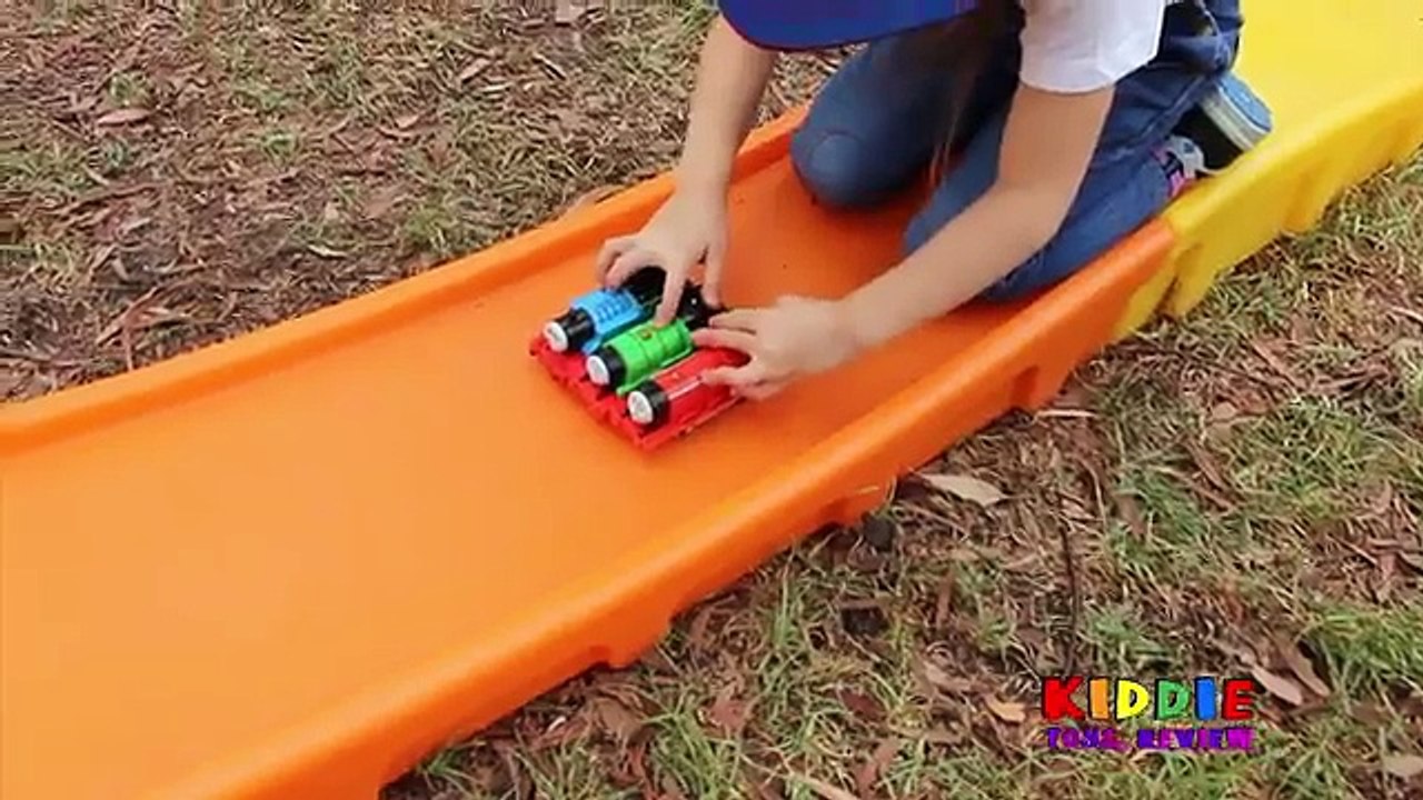 Step2 Roller Coaster LIGHTNING McQUEEN CARS Ride On Thomas ACCIDENTS WILL HAPPEN Surprise Egg Toys