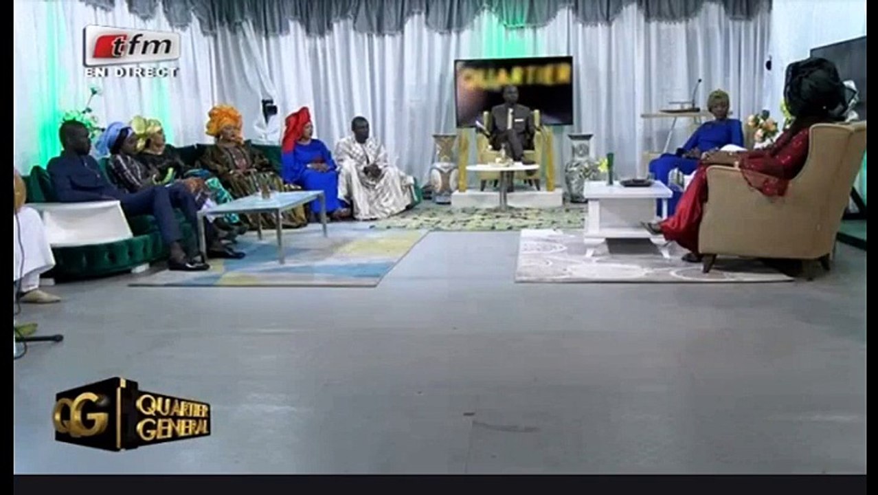 Mame Diarra Fam " danio wara dépolitisé souniou institutions yi"