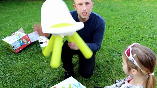 AMEUBLEMENT DE LA MAISON SMOBY ! On aménage l'intérieur avec chaises et tabouret ! D&Co !