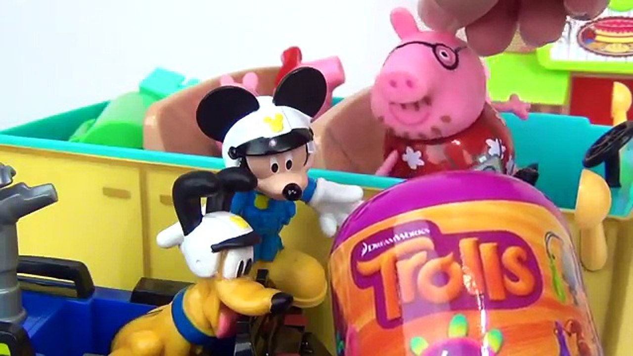 PEPPA PIG Camper & Van with Daddy, Mummy & George