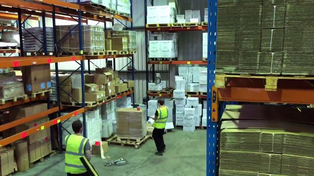 La nuit ces ouvriers dansent sur Arctic Monkeys au lieu de travailler !