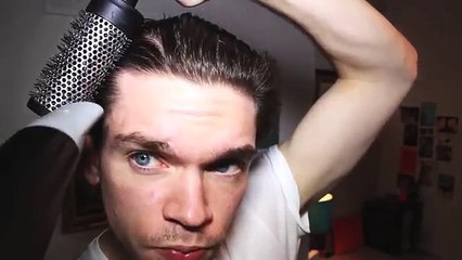 Alex Turner / Elephants Trunk Hairstyle | How To