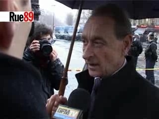 Delanoë et Panafieu sur les lieux de l'attentat