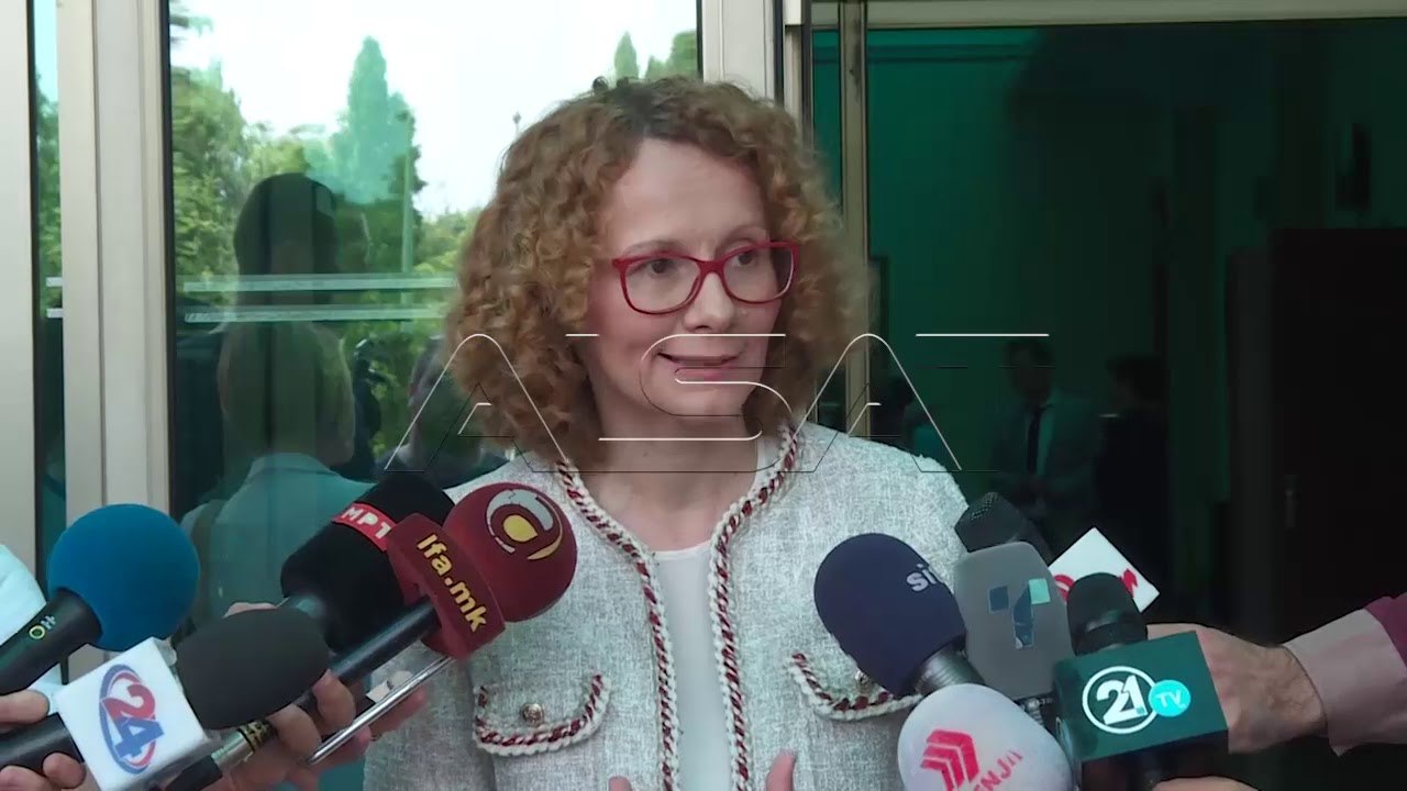 Шекеринска: Не може да се бираат делови од паке...