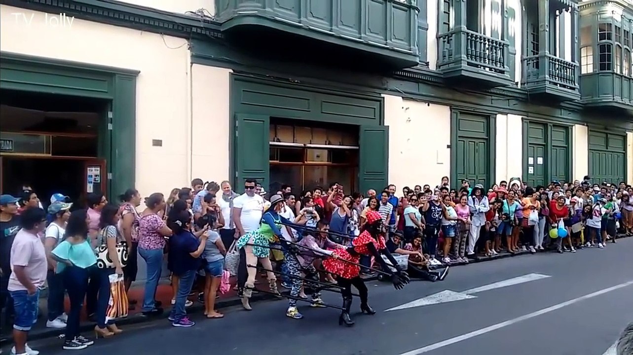 Top 10 Incredible Street Performers On Youtube (Best Compilations  )